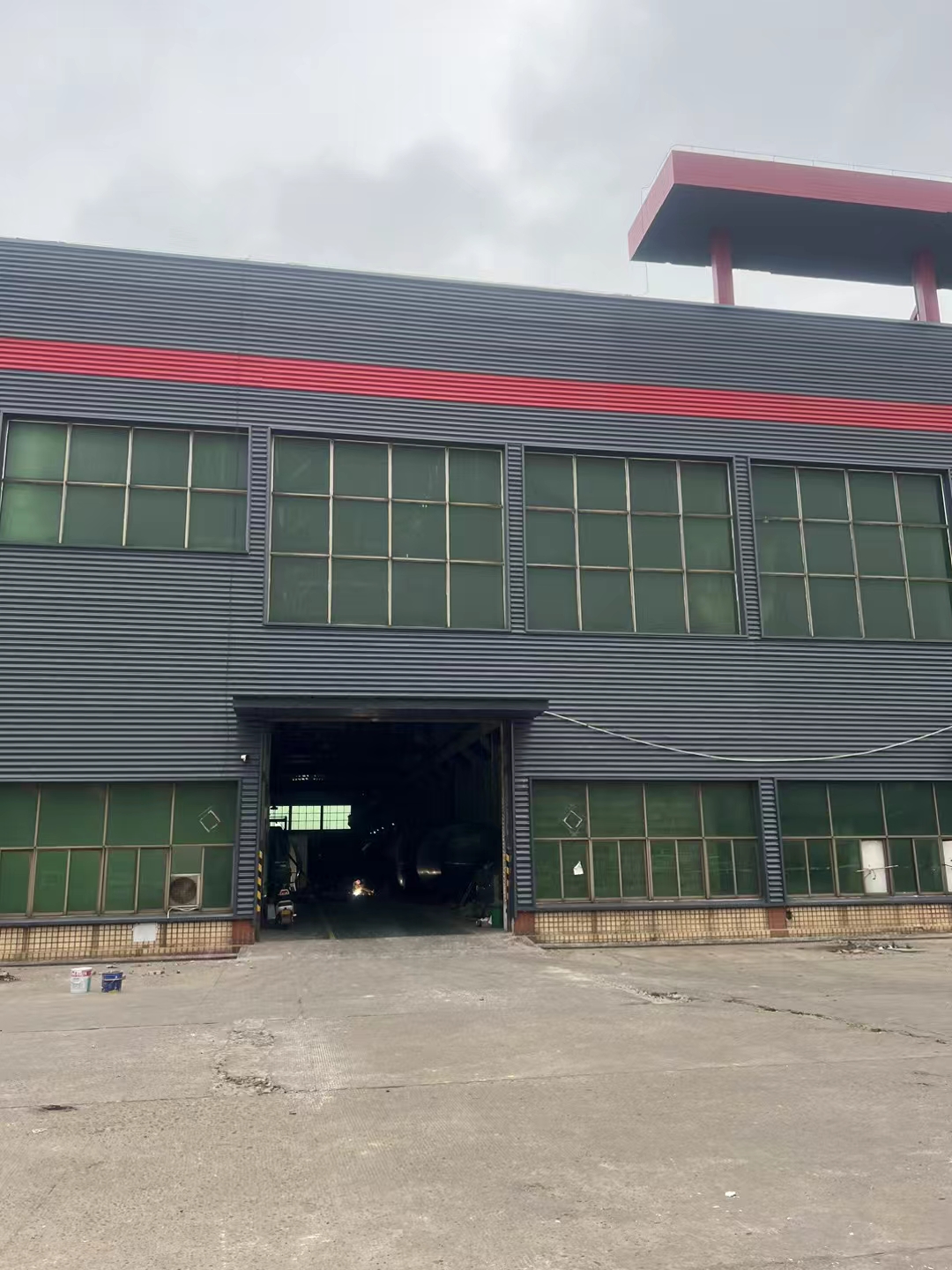 岳塘双马工业厂房 售租皆宜 有多个大型停车场
