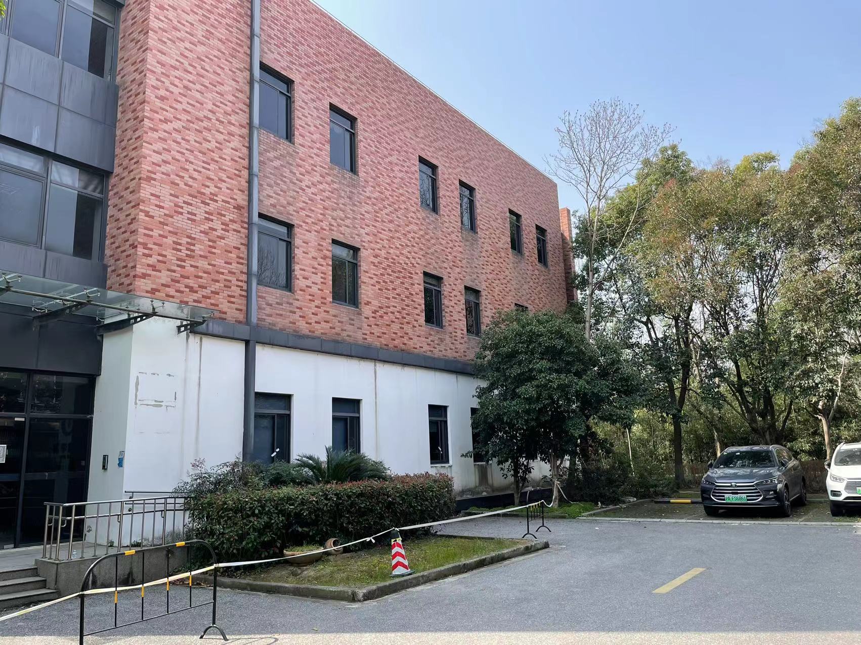 张江周浦医谷二期 独栋1600研发楼出租。 医药医疗产业基地