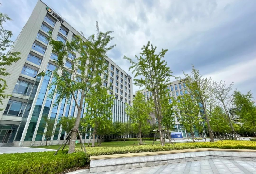 张江日月光集团总部 2号线广兰路地铁站 拎包入住 孵化器补贴