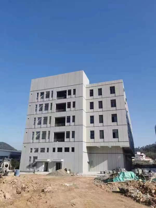 出售杭州新建厂房， 面积齐全1000方起售 ，层高7.2米， 随时参观入驻