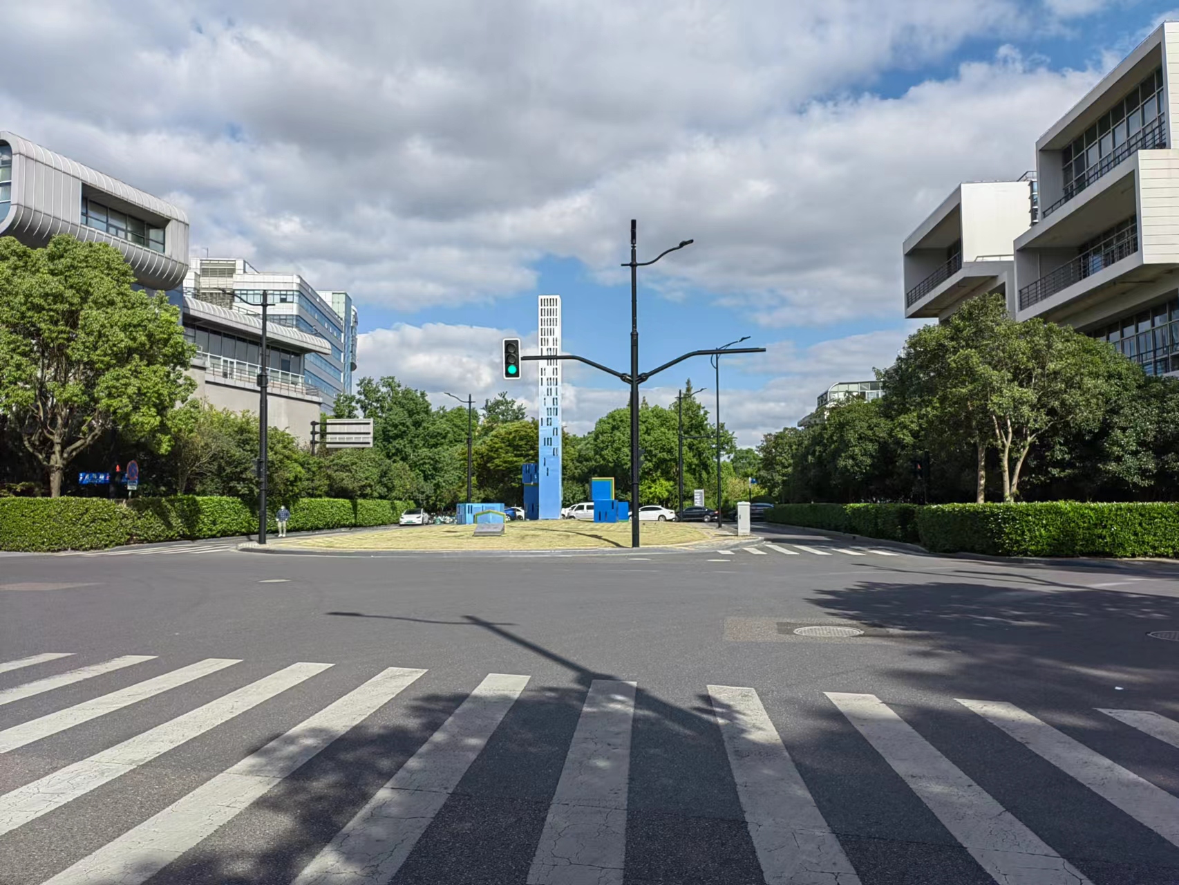 浦东软件园三期 2号线地铁独栋出租 带装修 近2号线金科路站