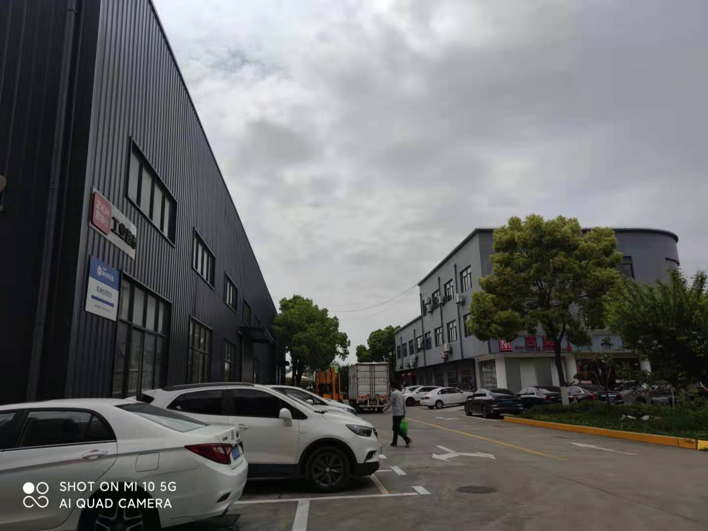 周浦沪南公路边大房东直租.独门独院可研发制造业办公等分租